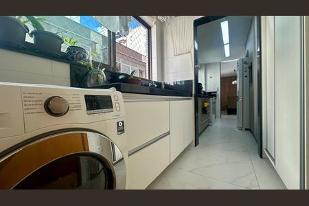 Apartamento à venda com 130m², 4 quartos e 3 vagasÁrea de serviço