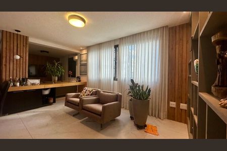 Apartamento à venda com 130m², 4 quartos e 3 vagasSala