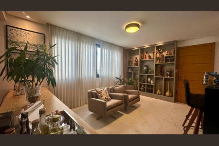 Apartamento à venda com 130m², 4 quartos e 3 vagasSala