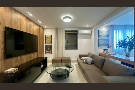 Apartamento à venda com 130m², 4 quartos e 3 vagasSala