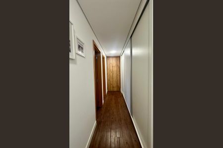 Apartamento à venda com 130m², 4 quartos e 3 vagasCorredor