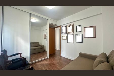 Apartamento à venda com 130m², 4 quartos e 3 vagasQuarto 3