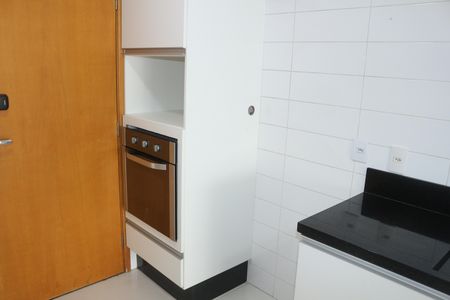 Apartamento para alugar com 133m², 3 quartos e 3 vagasCozinha