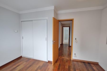 Apartamento para alugar com 133m², 3 quartos e 3 vagas Apartamento para alugar com 133m², 3 quartos e 3 vagasSuíte 1