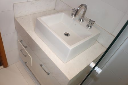 Apartamento para alugar com 133m², 3 quartos e 3 vagasBanheiro da Suíte 2