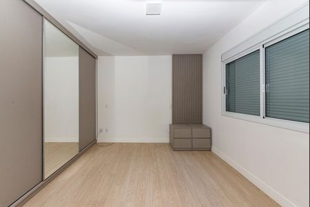 Apartamento à venda com 325m², 3 quartos e 4 vagasSuíte 1