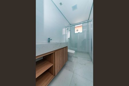 Apartamento à venda com 325m², 3 quartos e 4 vagasBanheiro da Suíte 2