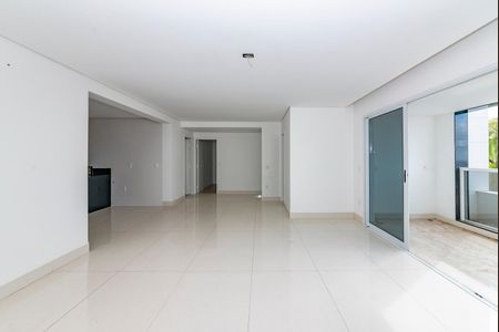 Apartamento à venda com 325m², 3 quartos e 4 vagasSala