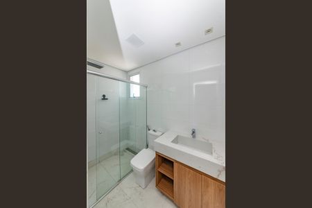 Apartamento à venda com 325m², 3 quartos e 4 vagasBanheiro da Suíte 1