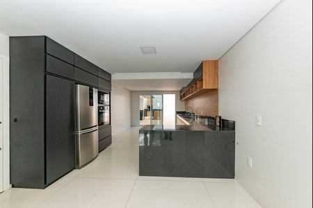 Apartamento à venda com 325m², 3 quartos e 4 vagasCozinha