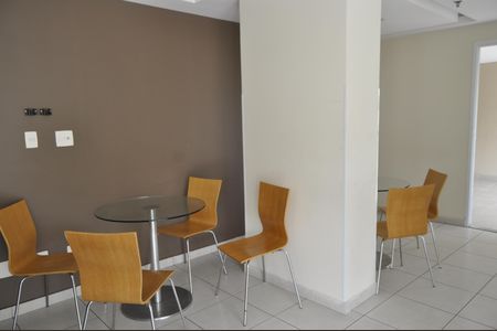 Apartamento à venda com 70m², 3 quartos e 1 vagaÁrea comum