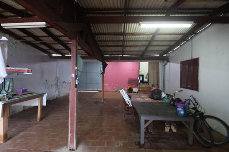 Casa à venda com 160m², 2 quartos e 3 vagasGaragem