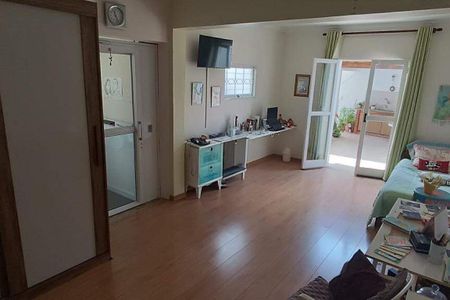 Casa à venda com 254m², 3 quartos e 2 vagas