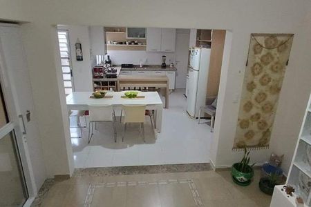 Casa à venda com 254m², 3 quartos e 2 vagas