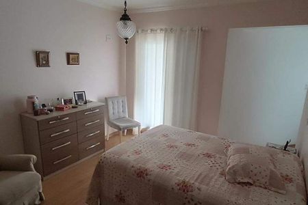 Casa à venda com 254m², 3 quartos e 2 vagas