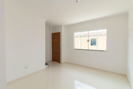 Sala de casa de condomínio para alugar com 2 quartos, 68m² em Itaquera, São Paulo