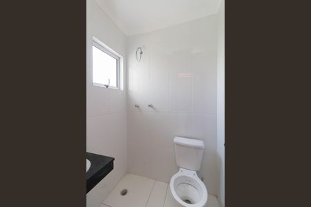 Casa de condomínio para alugar com 68m², 2 quartos e 2 vagas Casa de condomínio para alugar com 68m², 2 quartos e 2 vagasBanheiro da Suíte 2