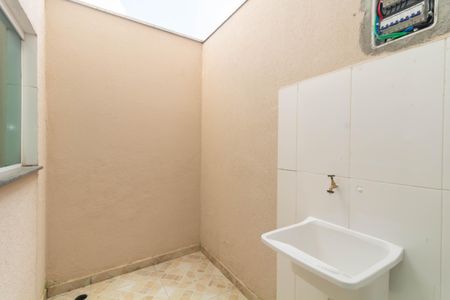 Casa de condomínio para alugar com 68m², 2 quartos e 2 vagas Casa de condomínio para alugar com 68m², 2 quartos e 2 vagasÁrea de Serviço