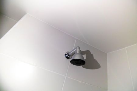 Apartamento para alugar com 100m², 2 quartos e 1 vaga Apartamento para alugar com 100m², 2 quartos e 1 vagaBanheiro da Suíte 1
