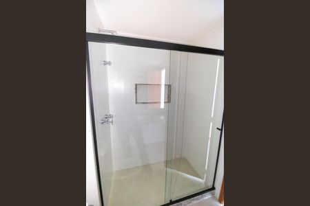 Apartamento para alugar com 100m², 2 quartos e 1 vaga Apartamento para alugar com 100m², 2 quartos e 1 vagaBanheiro da Suíte 2