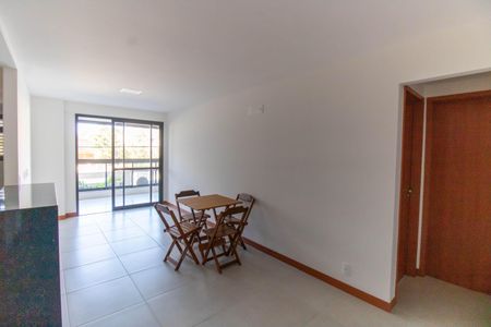 Apartamento para alugar com 100m², 2 quartos e 1 vaga Apartamento para alugar com 100m², 2 quartos e 1 vagaSala