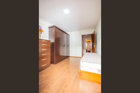 Casa à venda com 208m², 4 quartos e 2 vagas Casa à venda com 208m², 4 quartos e 2 vagasQuarto 4