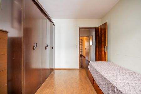 Casa à venda com 208m², 4 quartos e 2 vagas Casa à venda com 208m², 4 quartos e 2 vagasQuarto 4