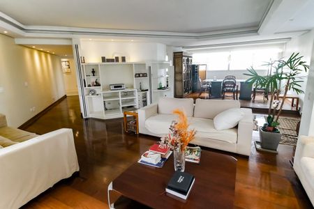 Apartamento à venda com 200m², 4 quartos e 3 vagasSala