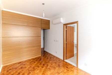 Apartamento à venda com 90m², 2 quartos e 1 vagaSuíte