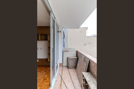 Apartamento à venda com 90m², 2 quartos e 1 vagaVaranda