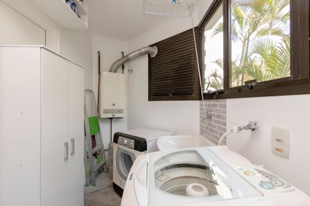 Apartamento à venda com 140m², 3 quartos e 2 vagasÁrea de Serviço