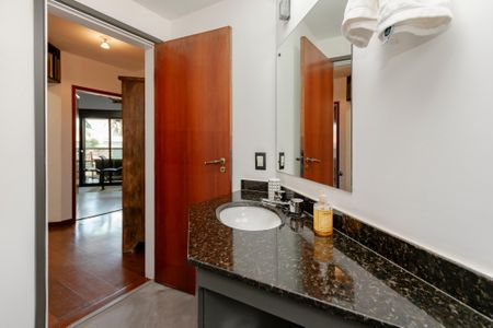 Apartamento à venda com 140m², 3 quartos e 2 vagasBanheiro Social