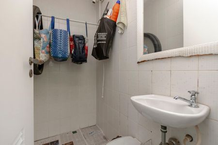 Apartamento à venda com 140m², 3 quartos e 2 vagasBanheiro de Serviço