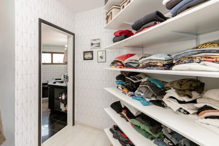 Apartamento à venda com 140m², 3 quartos e 2 vagasCloset da Suíte