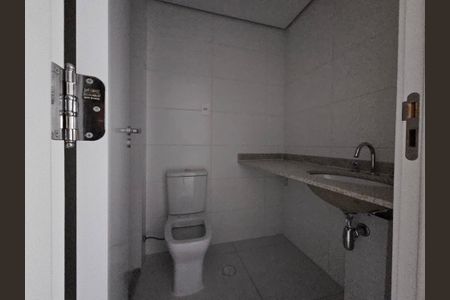 Banheiro de apartamento à venda com 1 quarto, 30m² em Jardim das Acacias, São Paulo