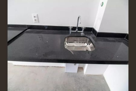 Cozinha de apartamento à venda com 1 quarto, 30m² em Jardim das Acacias, São Paulo