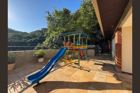 Apartamento para alugar com 220m², 3 quartos e 2 vagas Apartamento para alugar com 220m², 3 quartos e 2 vagasÁrea comum - playground