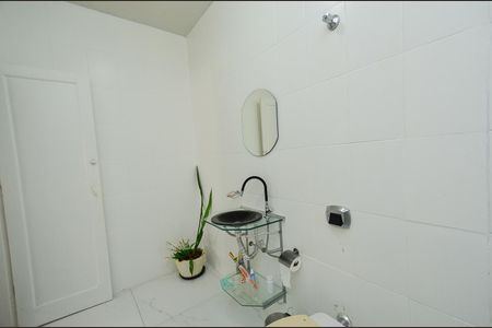 Apartamento à venda com 65m², 3 quartos e 1 vagaBanheiro Social