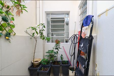 Apartamento à venda com 65m², 3 quartos e 1 vagaÁrea de Serviço