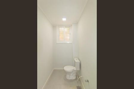 Casa para alugar com 600m², 6 quartos e 4 vagasBanheiro 2