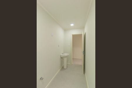 Casa para alugar com 600m², 6 quartos e 4 vagasBanheiro 2