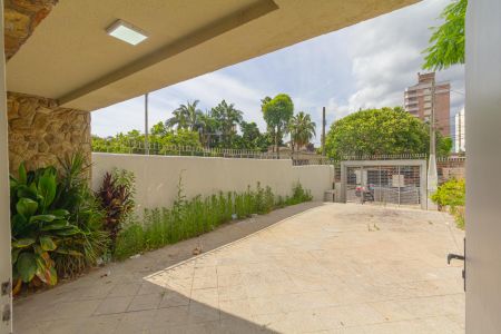 Vista da Sala de casa para alugar com 6 quartos, 600m² em Centro, Canoas