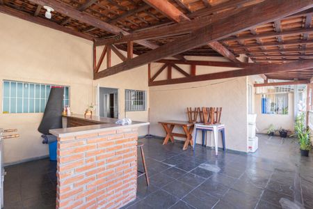 Casa à venda com 210m², 2 quartos e 1 vagaSacada