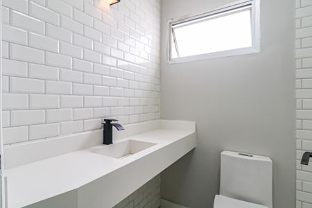 Apartamento à venda com 123m², 2 quartos e 2 vagasBanheiro da Suíte 1