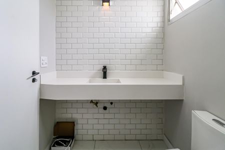 Apartamento à venda com 123m², 2 quartos e 2 vagasBanheiro da Suíte 1