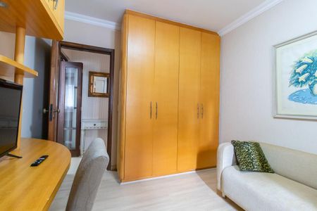 Quarto 1 de apartamento para alugar com 2 quartos, 130m² em Água Verde, Curitiba