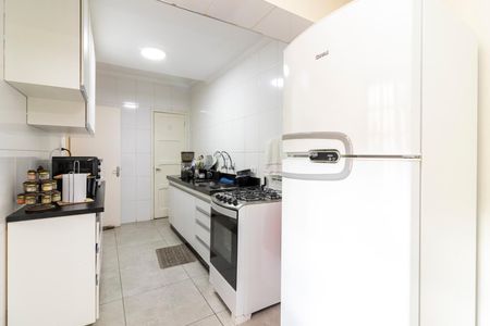 Casa de condomínio à venda com 230m², 3 quartos e 1 vaga Casa de condomínio à venda com 230m², 3 quartos e 1 vagaCozinha