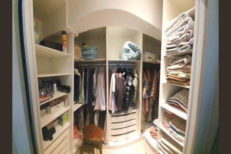 Apartamento à venda com 214m², 4 quartos e 3 vagasFoto 37