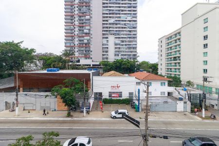 Apartamento para alugar com 102m², 3 quartos e 1 vagaSala - Vista