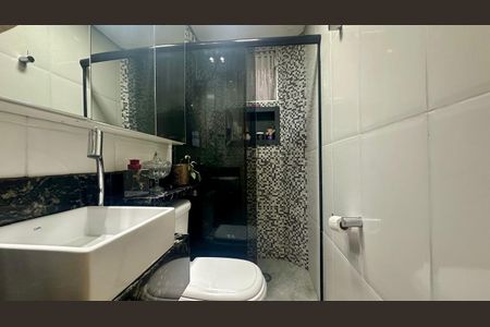 Apartamento à venda com 65m², 3 quartos e 1 vaga Apartamento à venda com 65m², 3 quartos e 1 vagaBanheiro